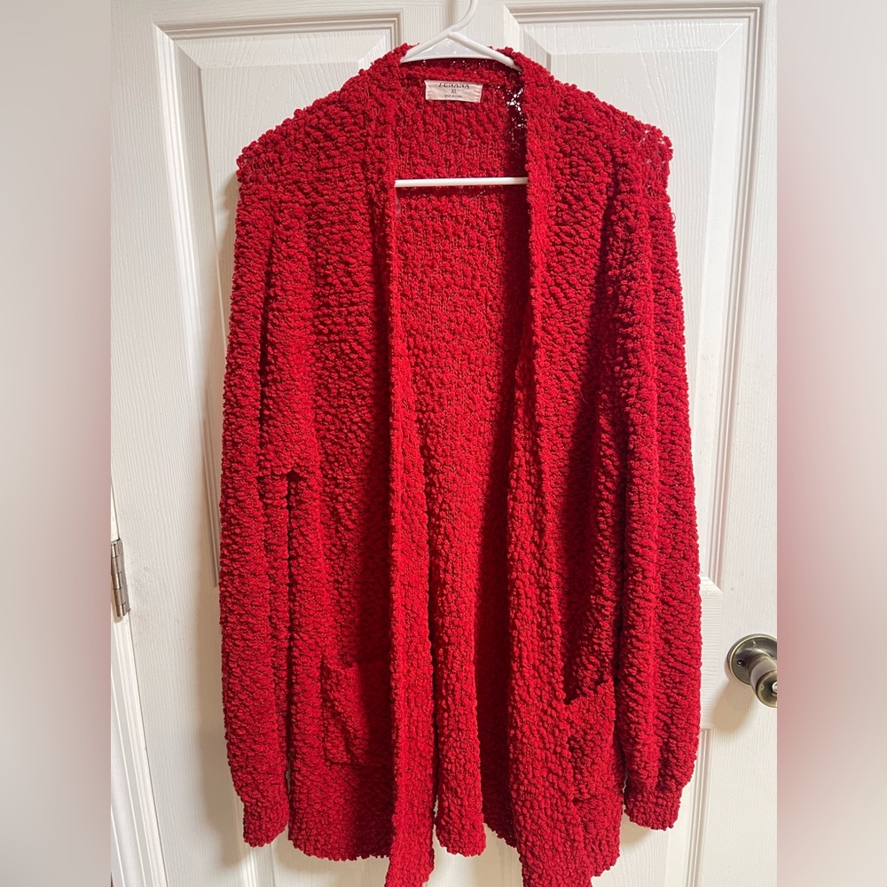 Women’s red zenana popcorn cardigan Sz XL